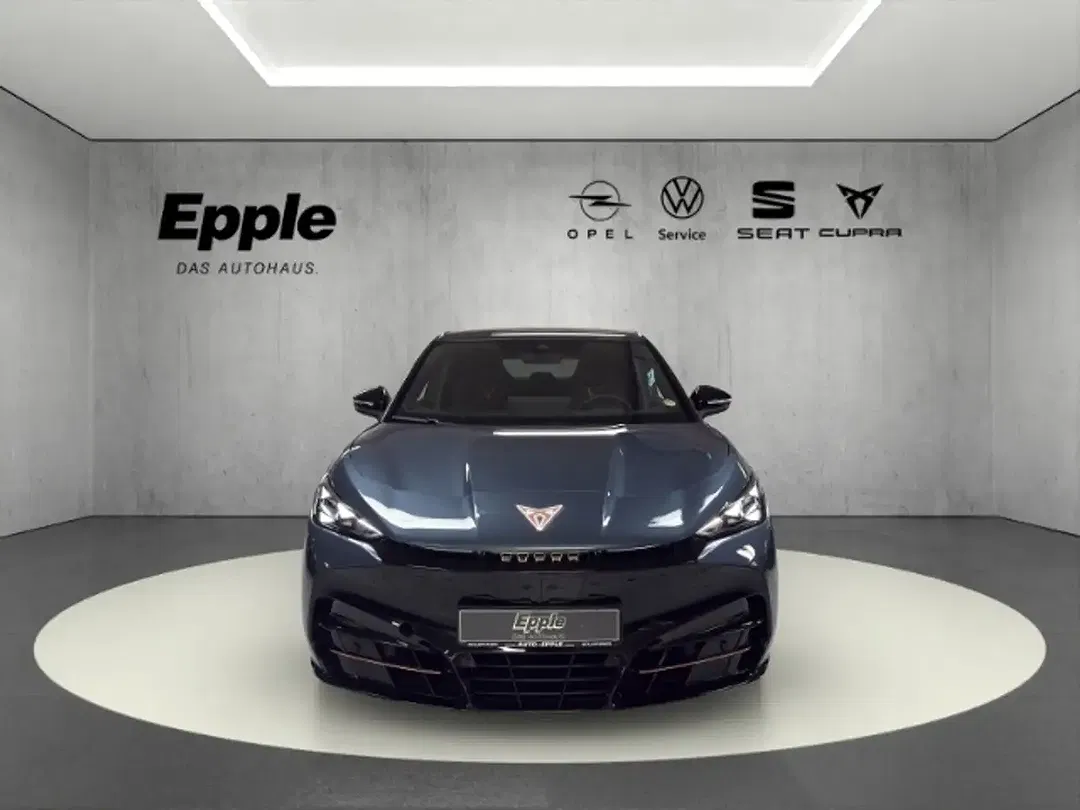CUPRA Tavascan - Thumbnail 3