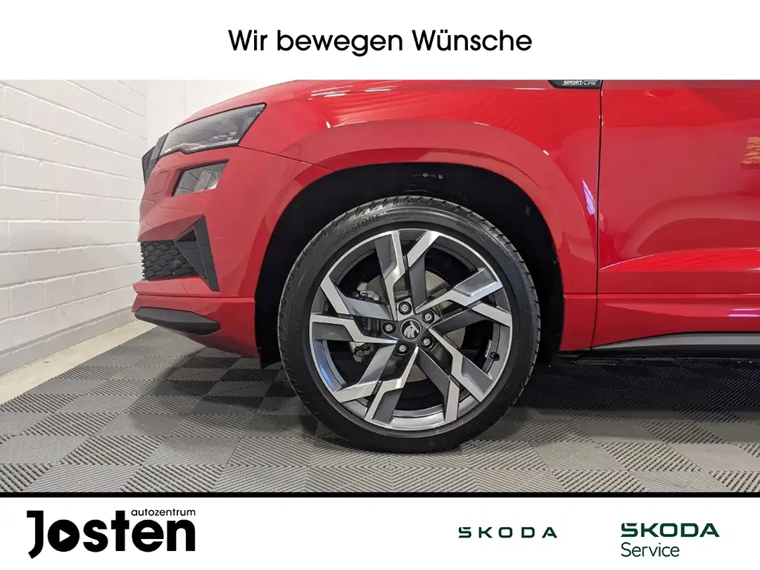 Skoda Karoq - Thumbnail 2