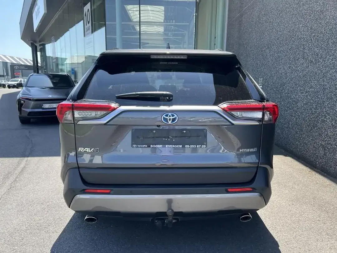Toyota RAV 4 - Thumbnail 6