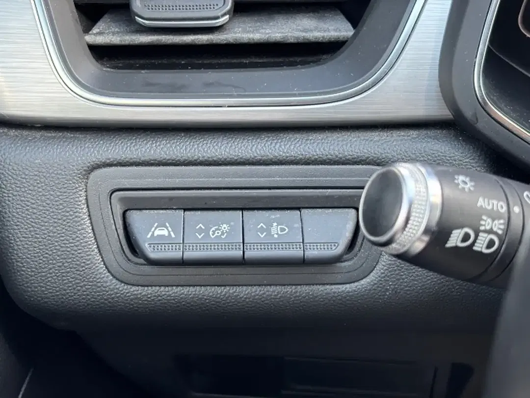 Renault Captur - Thumbnail 15