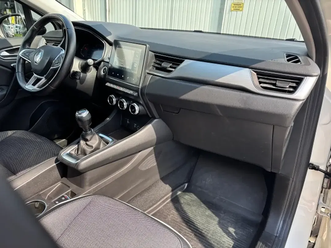 Renault Captur - Thumbnail 7