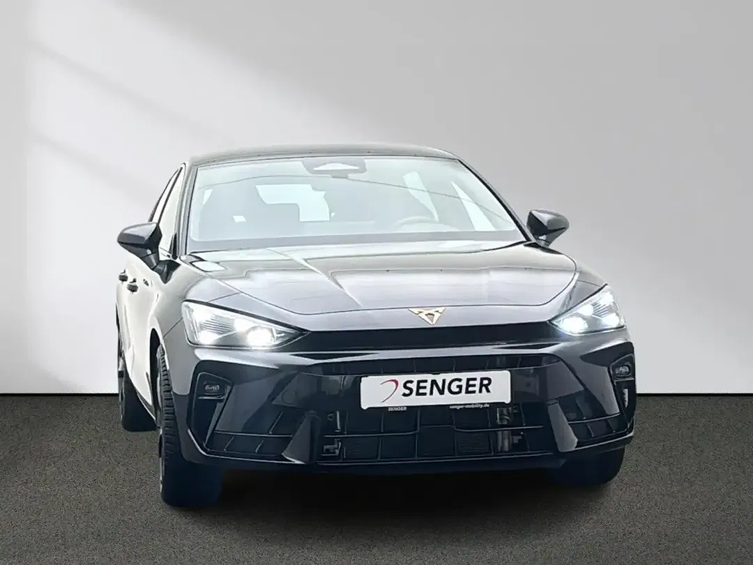 CUPRA Leon - Thumbnail 3