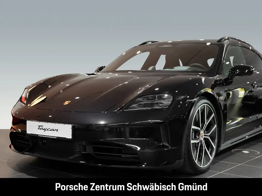 Porsche Taycan - Thumbnail 10