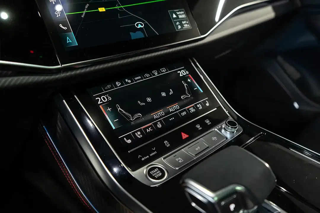Audi Q8 - Thumbnail 11