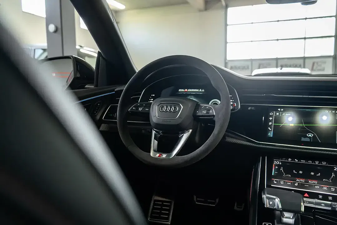 Audi Q8 - Thumbnail 13