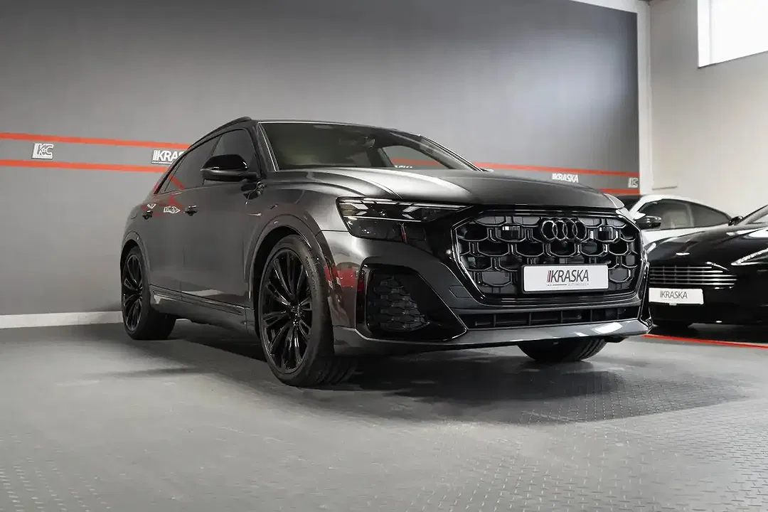 Audi Q8 - Thumbnail 3