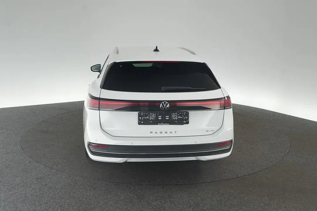 Volkswagen Passat Variant - Thumbnail 4