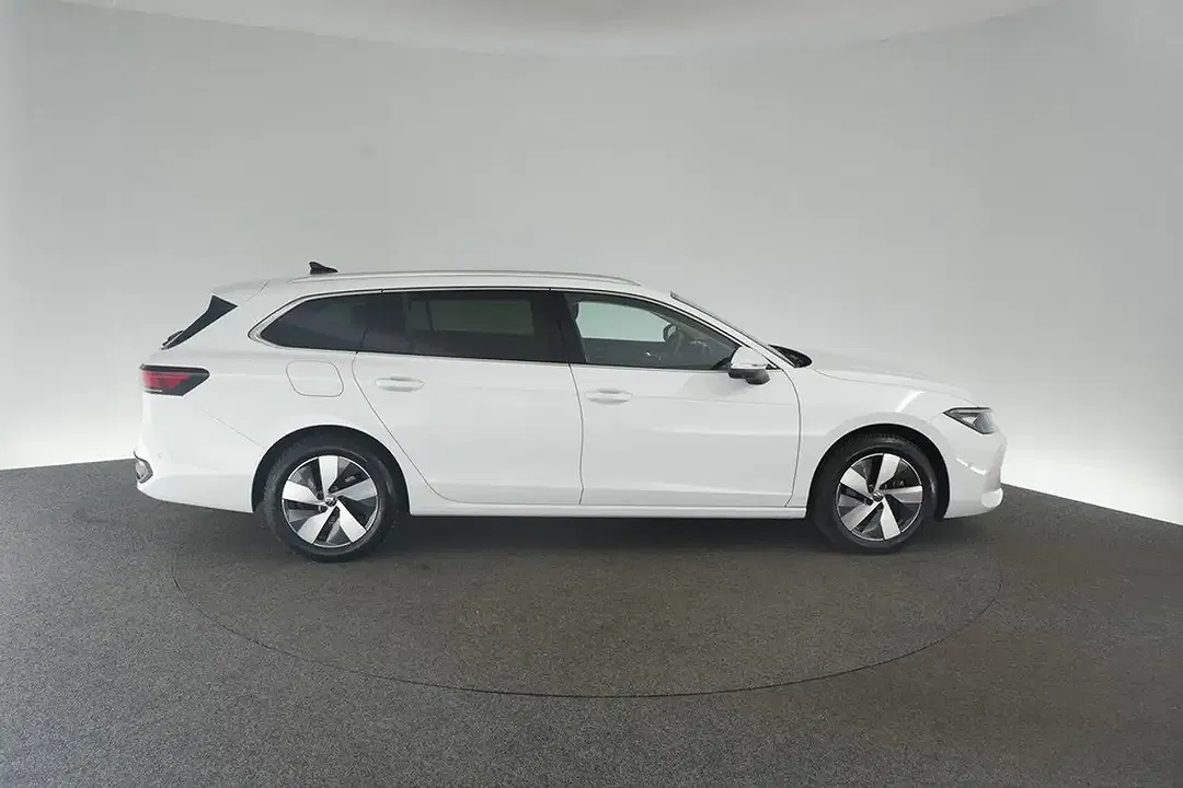 Volkswagen Passat Variant - Thumbnail 6