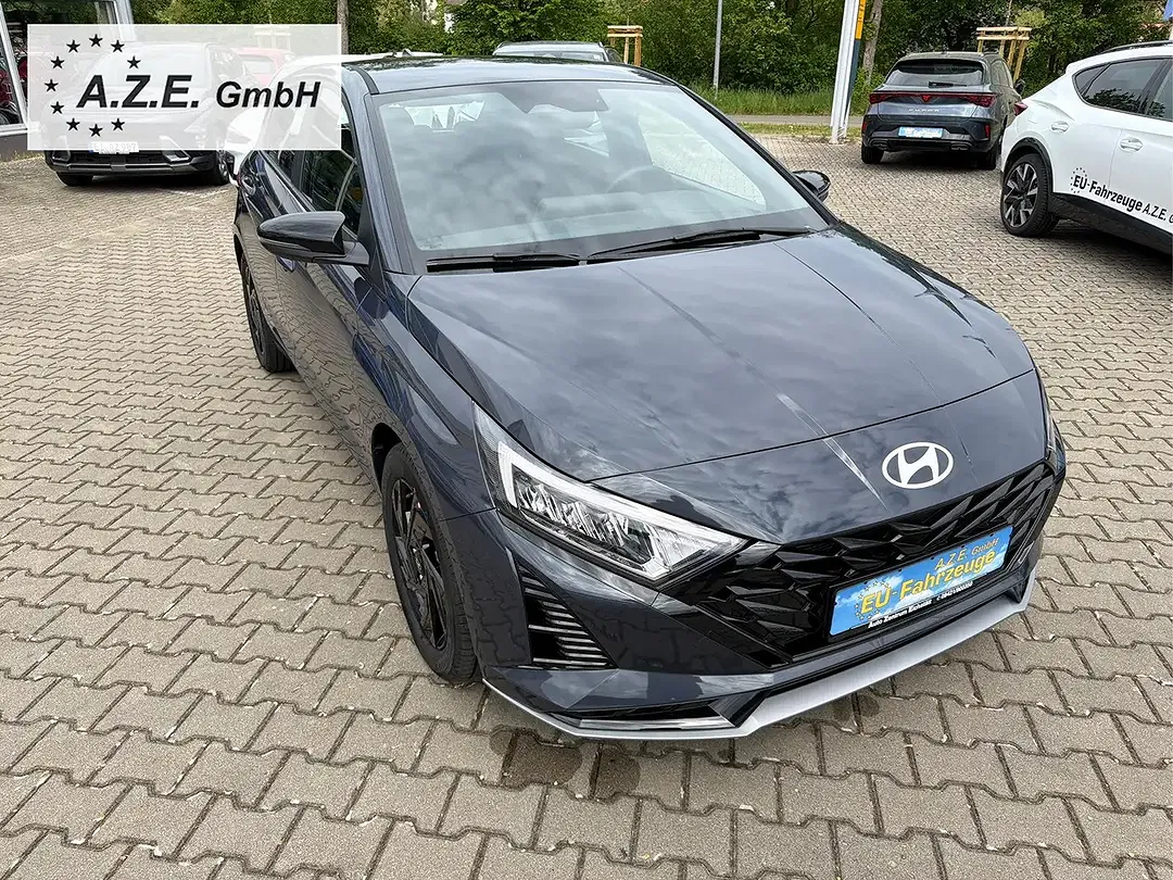 Hyundai i20 - Thumbnail 3