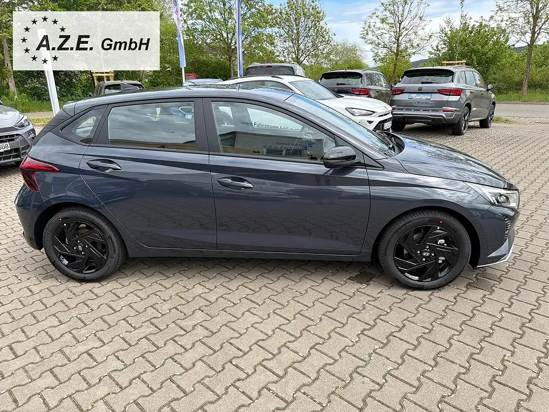 Hyundai i20 - Thumbnail 4