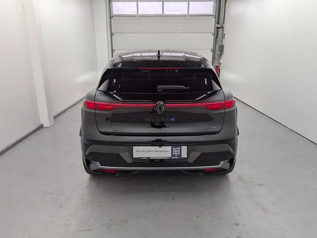 Renault Megane E-Tech - Thumbnail 3