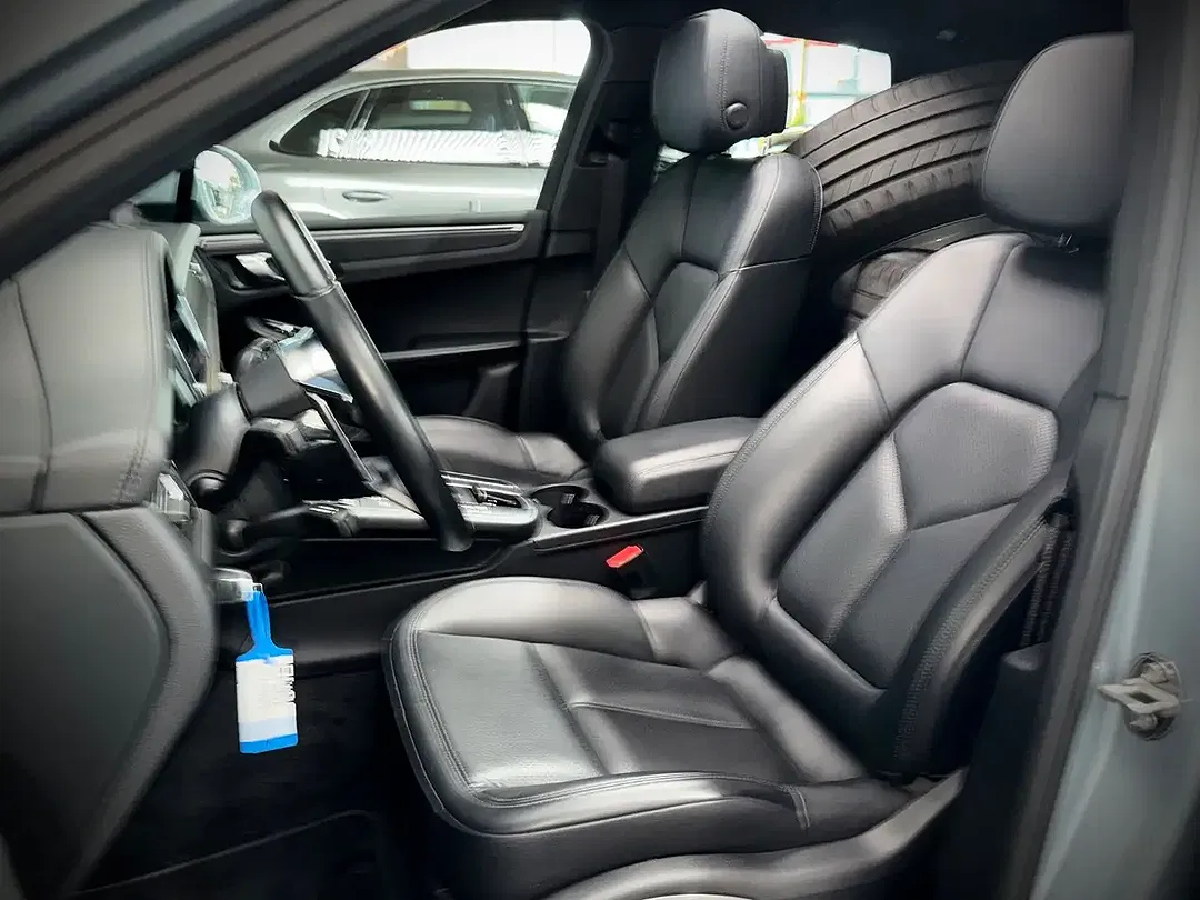 Porsche Macan - Thumbnail 10