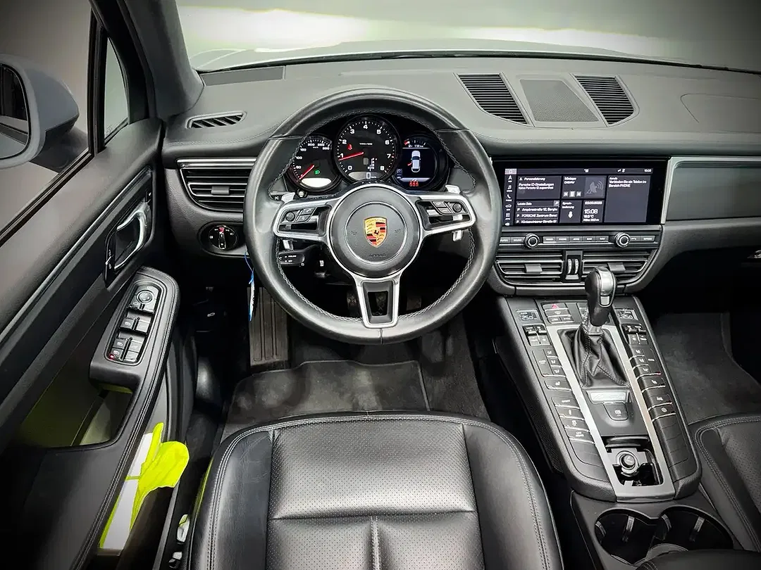 Porsche Macan - Thumbnail 11