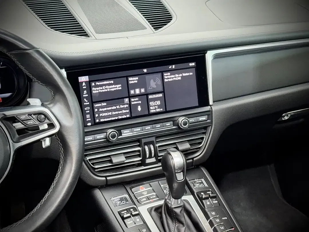 Porsche Macan - Thumbnail 13