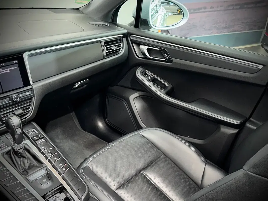 Porsche Macan - Thumbnail 14