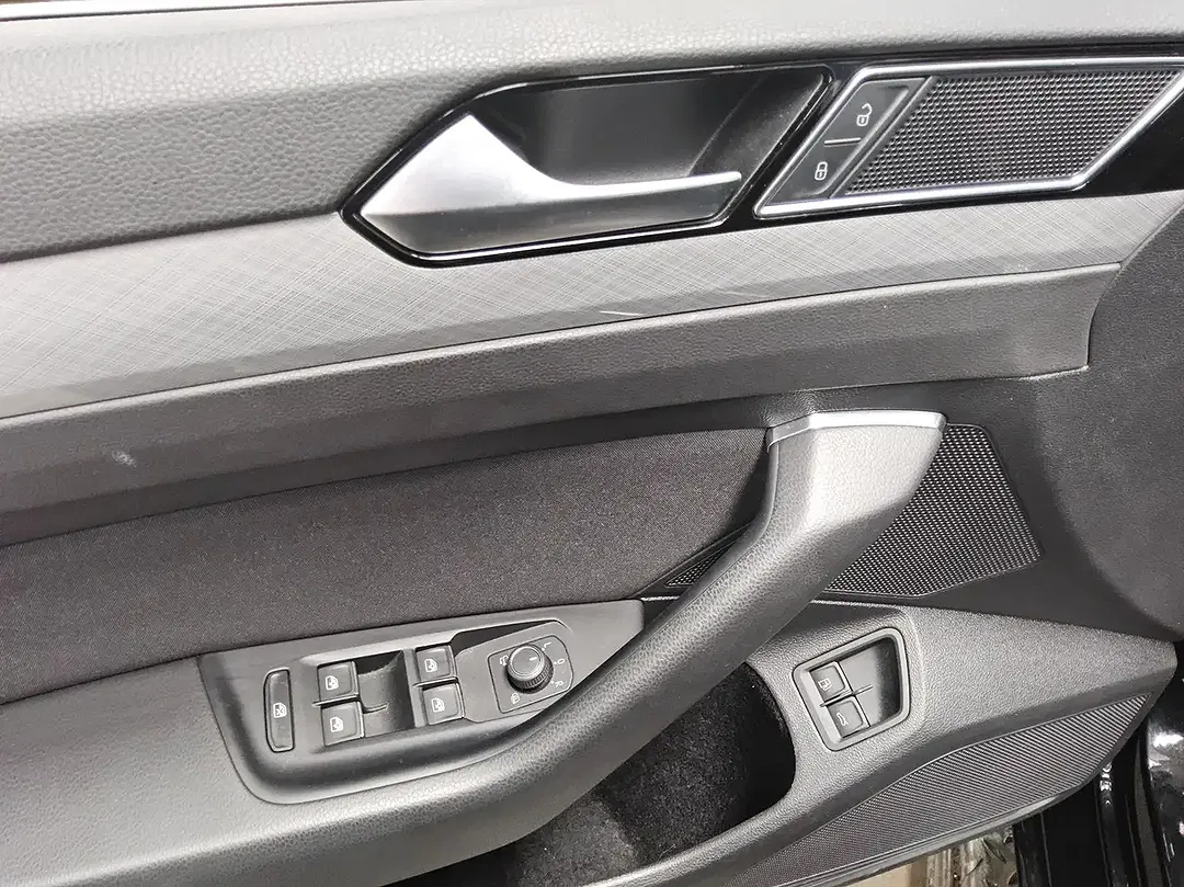 Volkswagen Passat Variant - Thumbnail 8