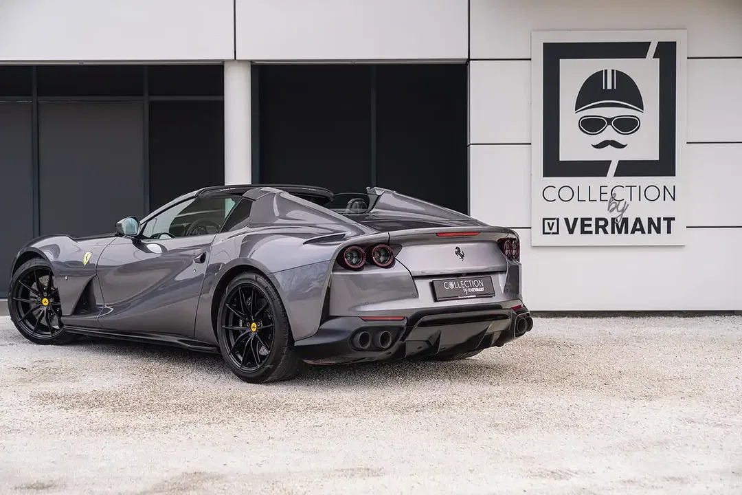 Ferrari 812 - Thumbnail 3