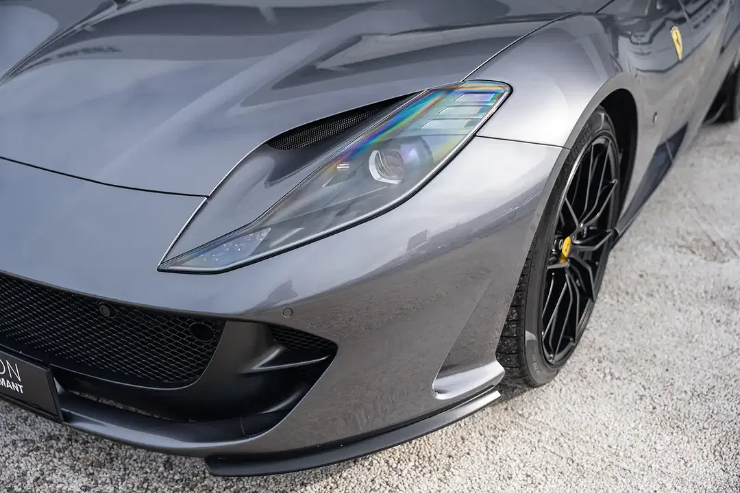 Ferrari 812 - Thumbnail 8