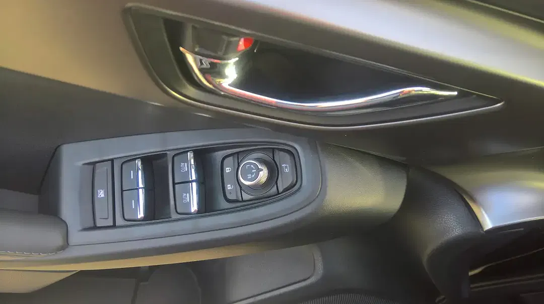 Subaru Impreza - Thumbnail 11