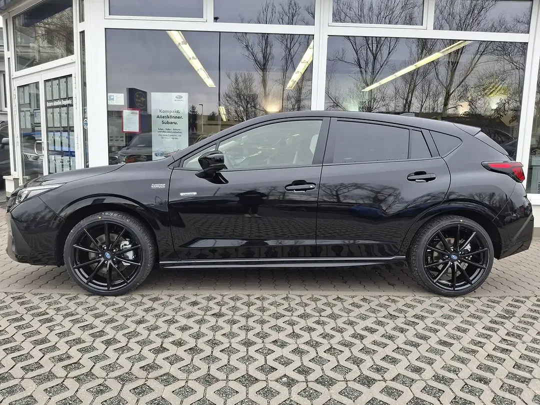Subaru Impreza - Thumbnail 4
