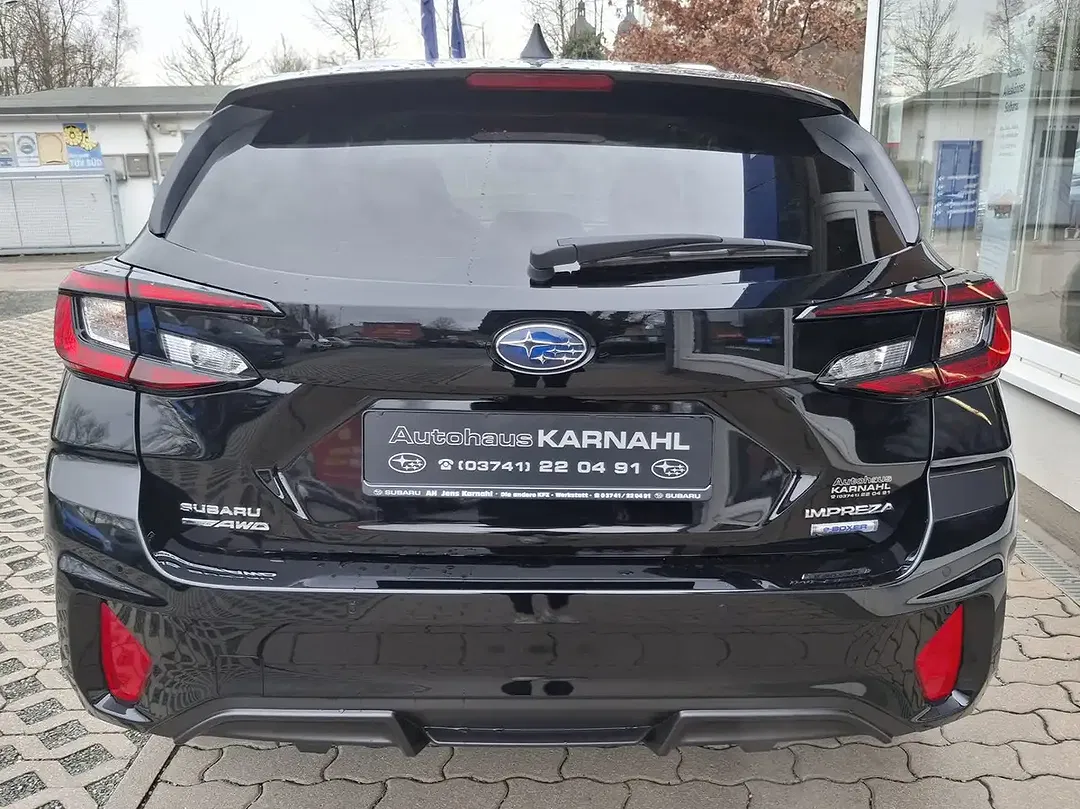 Subaru Impreza - Thumbnail 6