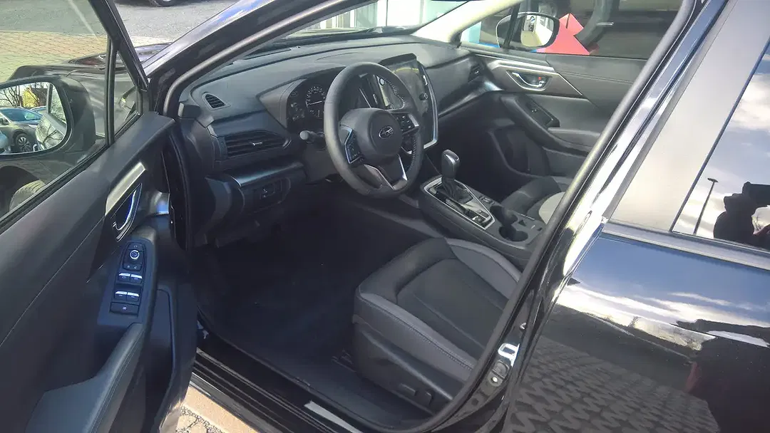 Subaru Impreza - Thumbnail 9