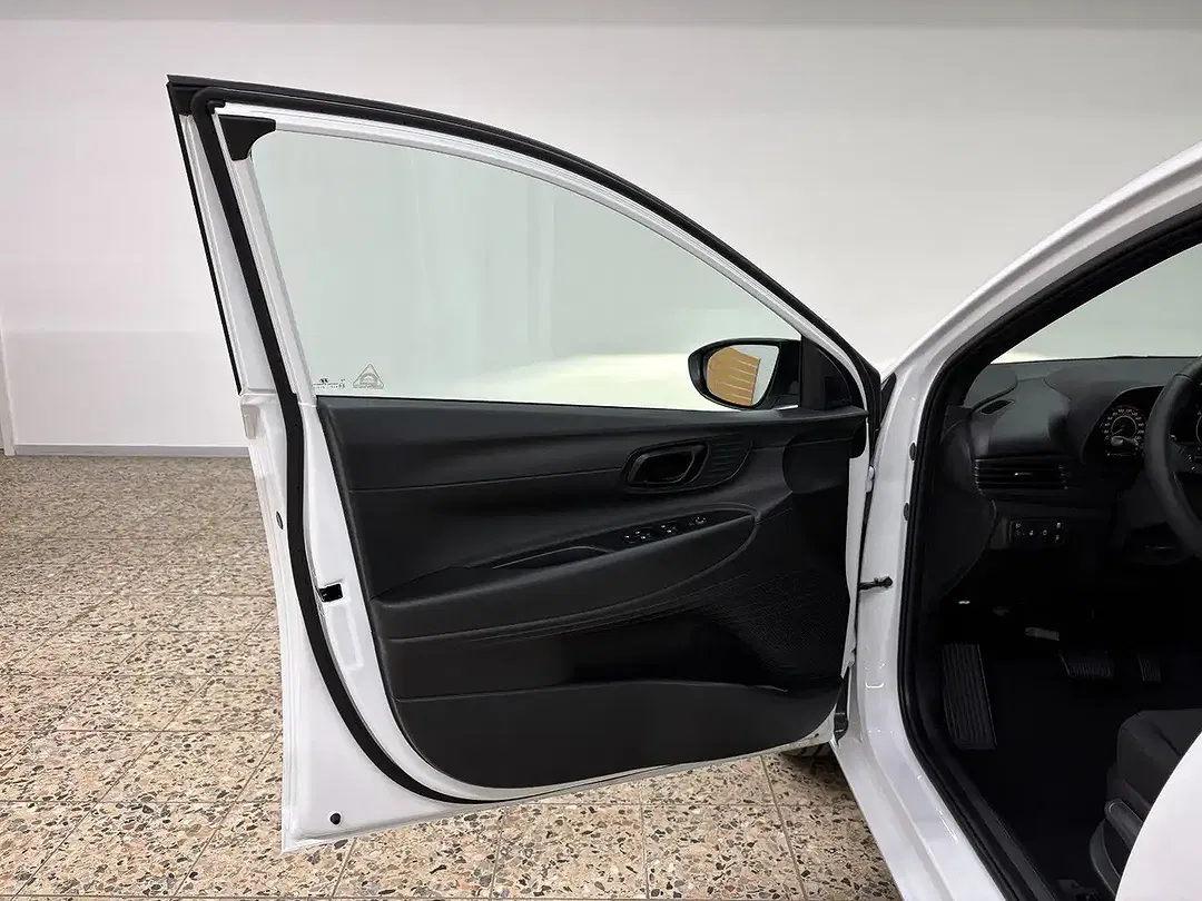 Hyundai i20 - Thumbnail 13