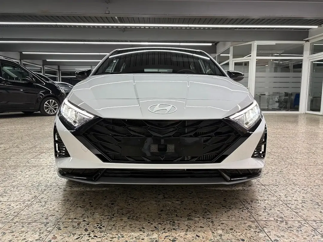 Hyundai i20 - Thumbnail 3
