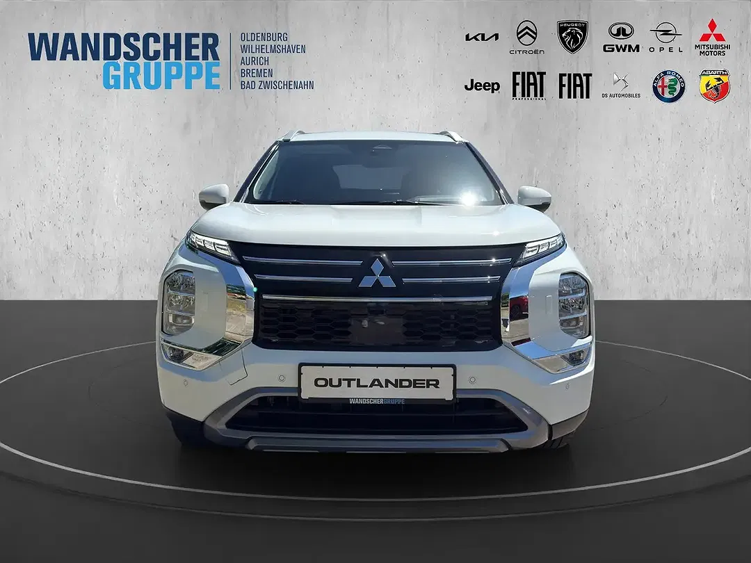 Mitsubishi Outlander - Thumbnail 8
