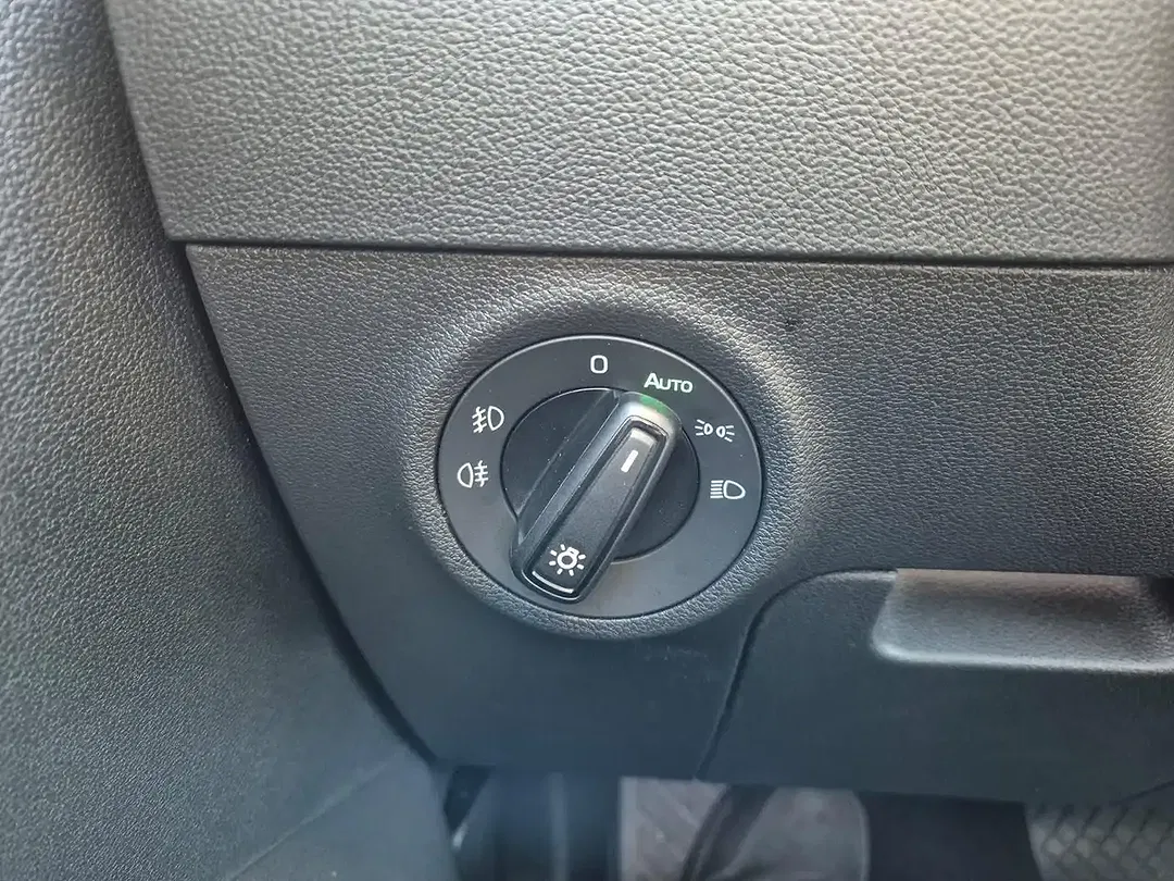 Skoda Karoq - Thumbnail 14