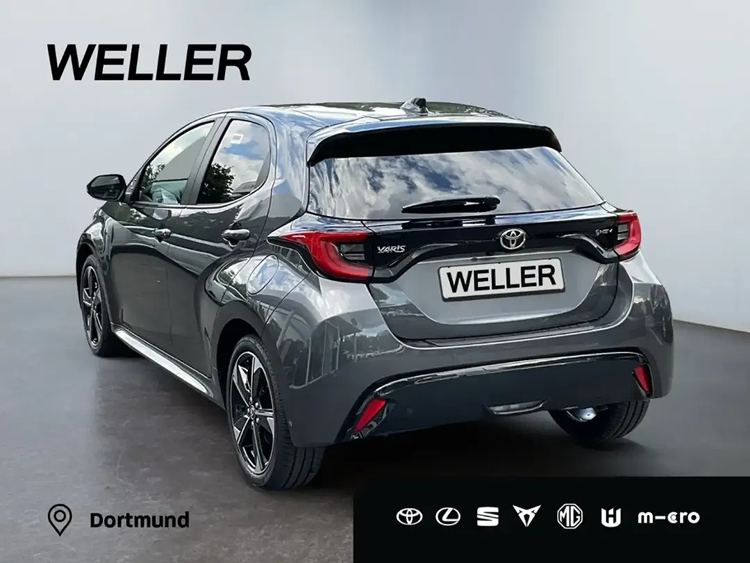 Toyota Yaris - Thumbnail 6