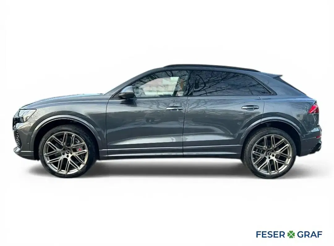 Audi RS Q8 - Thumbnail 2