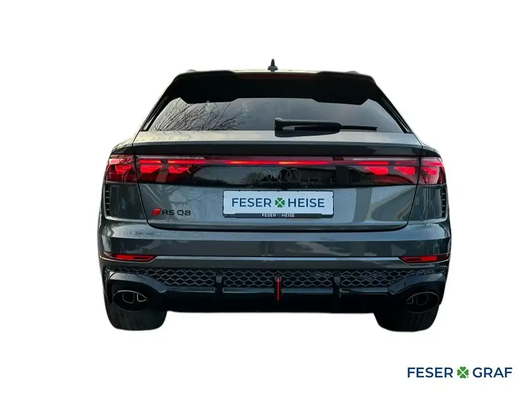 Audi RS Q8 - Thumbnail 4