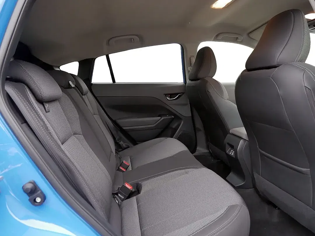 Subaru Crosstrek - Thumbnail 9