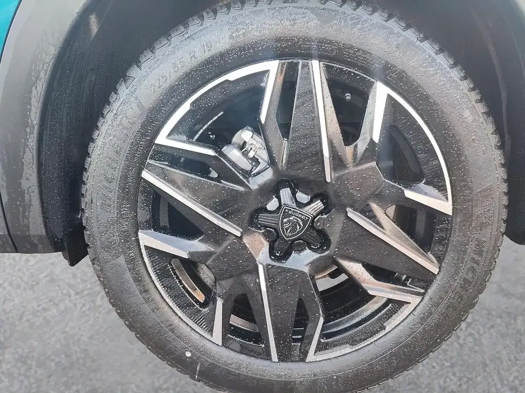 Peugeot 3008 - Thumbnail 5