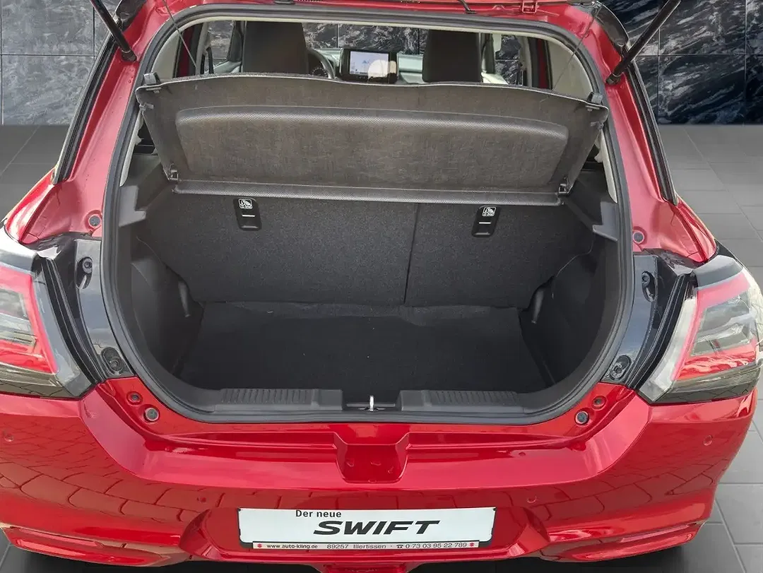 Suzuki Swift - Thumbnail 11