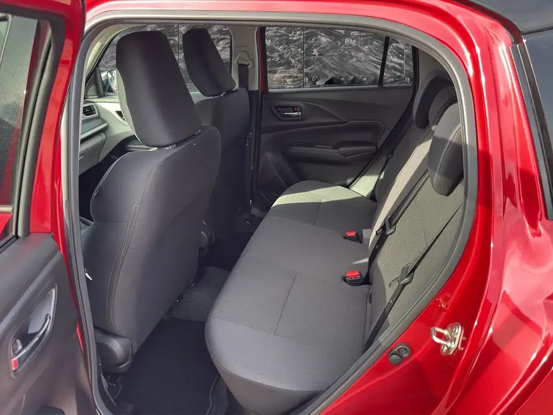Suzuki Swift - Thumbnail 13