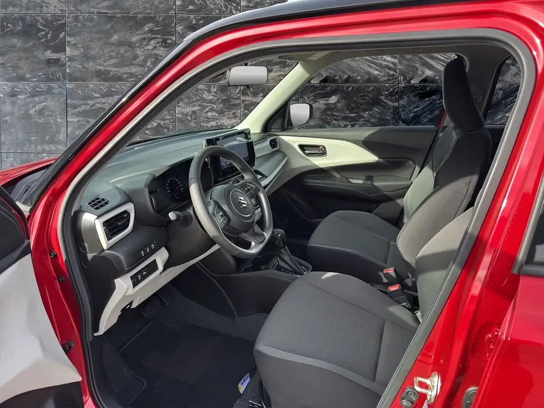 Suzuki Swift - Thumbnail 9