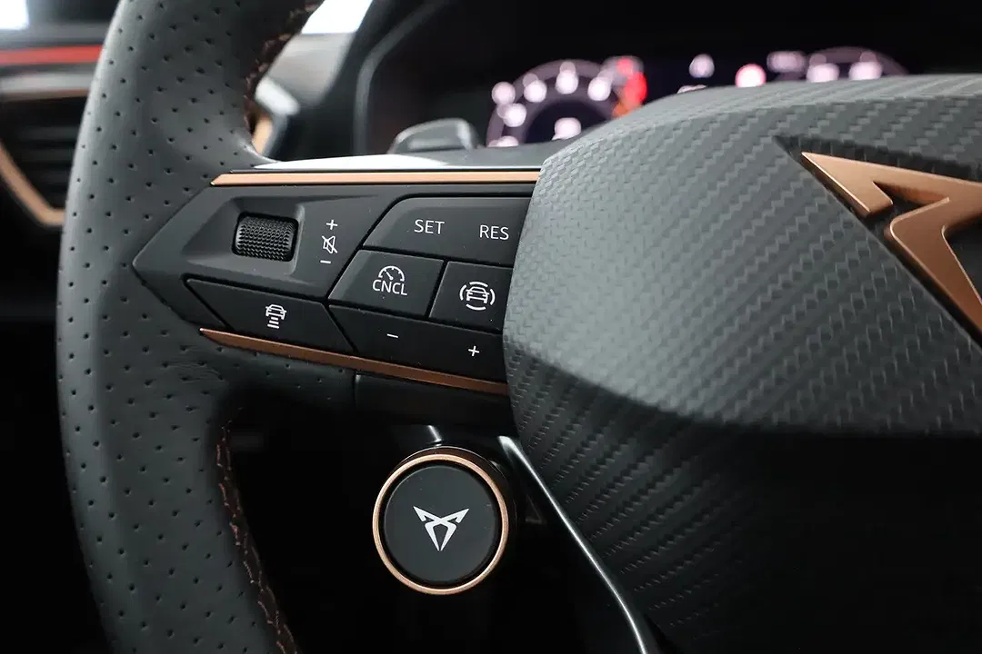CUPRA Leon - Thumbnail 13