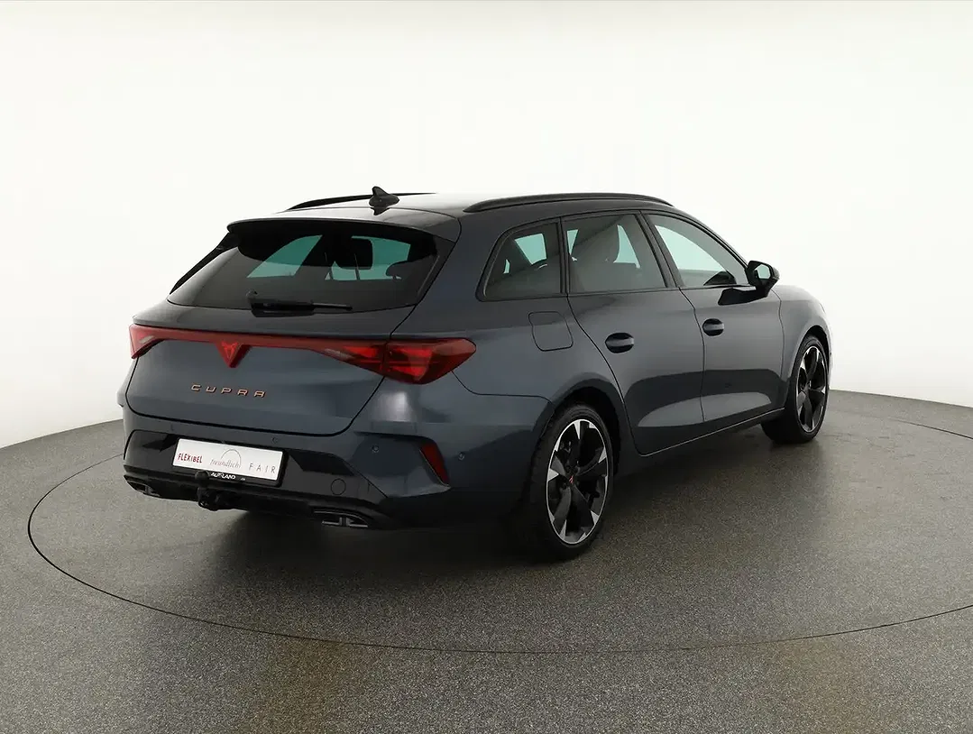 CUPRA Leon - Thumbnail 4