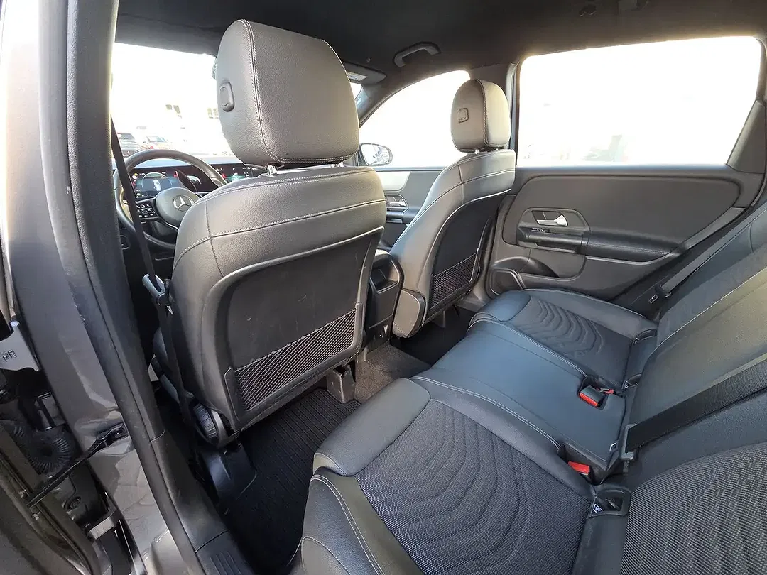 Mercedes-Benz B 200 - Thumbnail 12