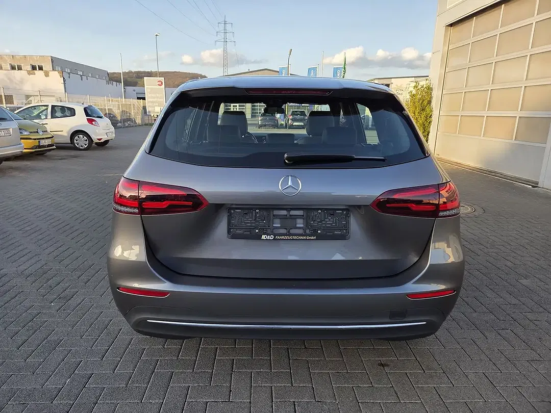 Mercedes-Benz B 200 - Thumbnail 6