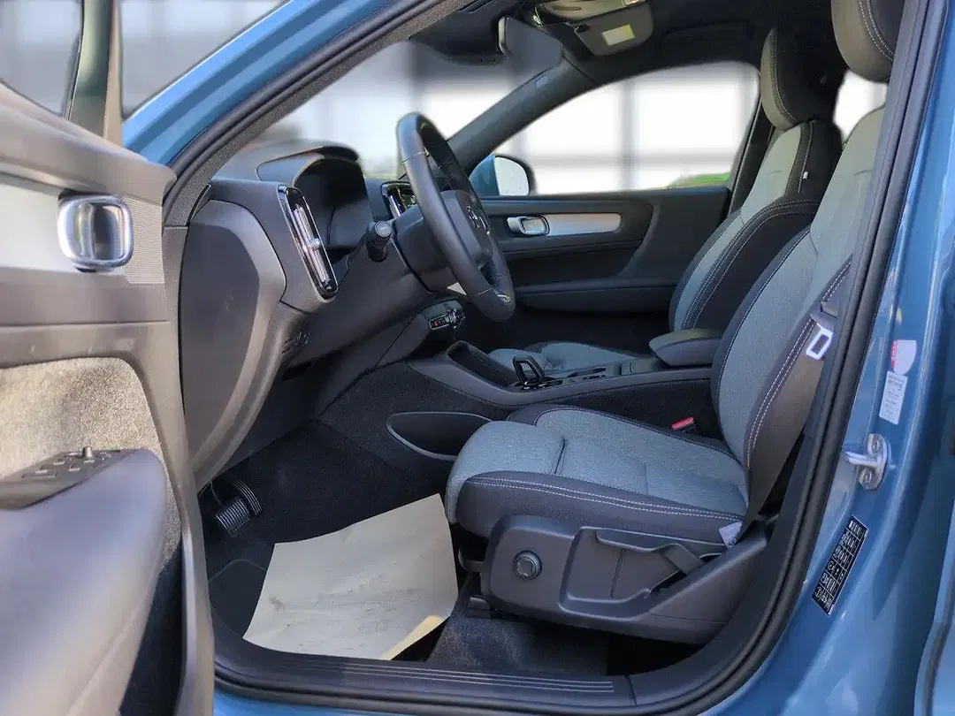 Volvo XC40 - Thumbnail 9