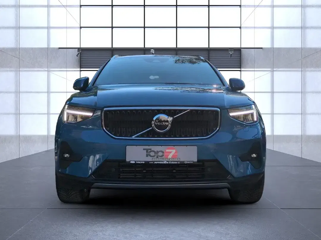 Volvo XC40 - Thumbnail 5