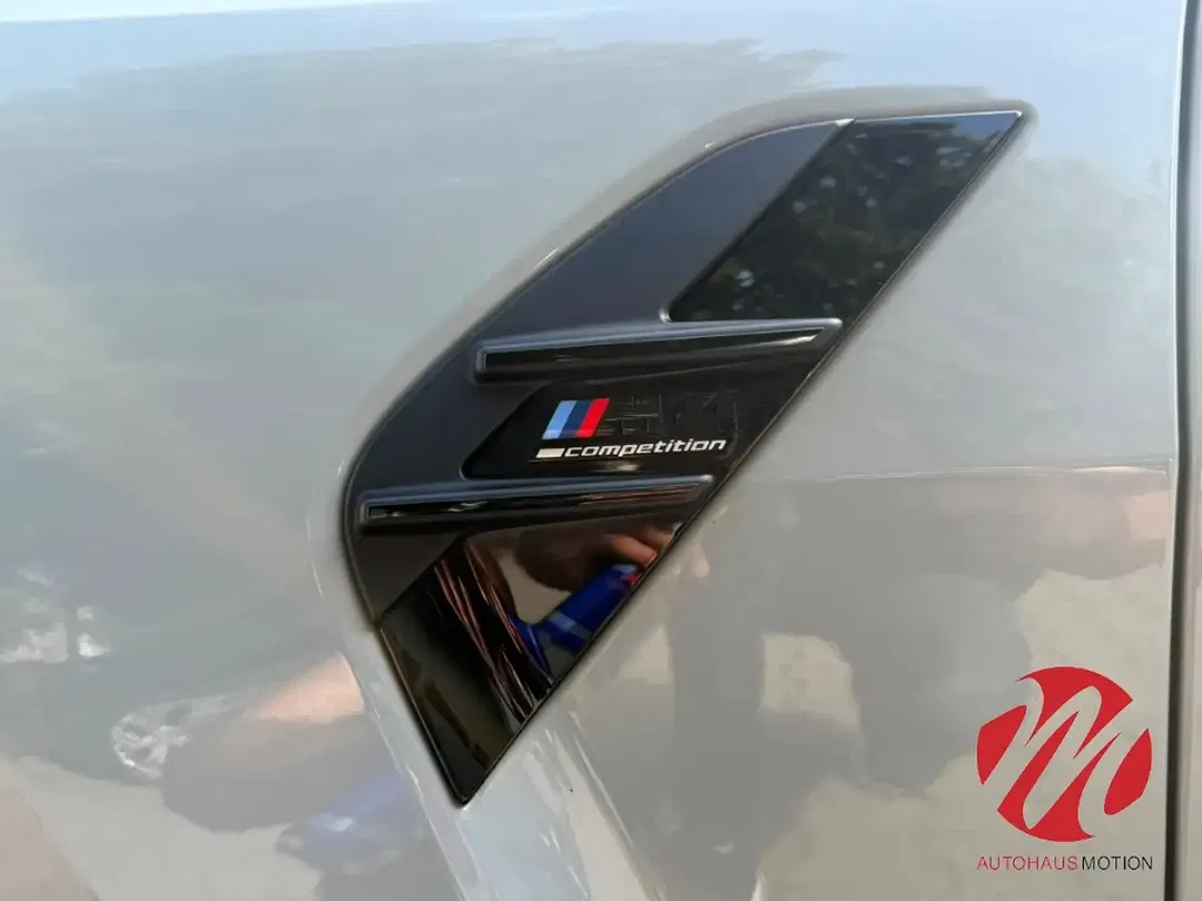 BMW M4 - Thumbnail 9