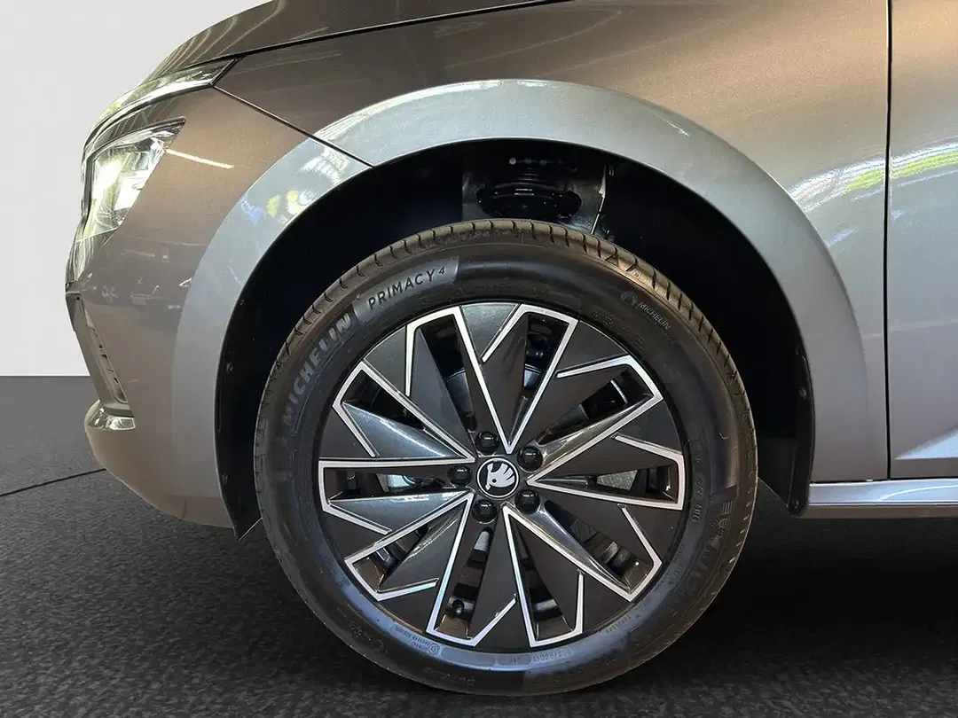 Skoda Kamiq - Thumbnail 3