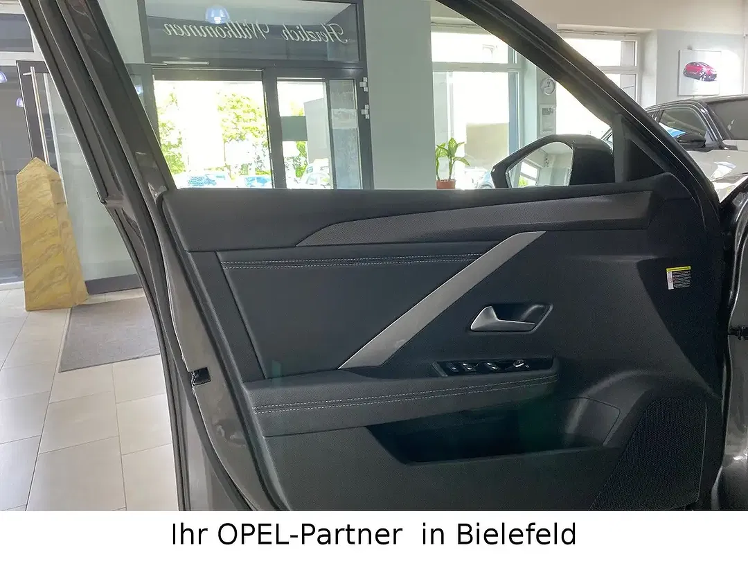 Opel Astra - Thumbnail 10