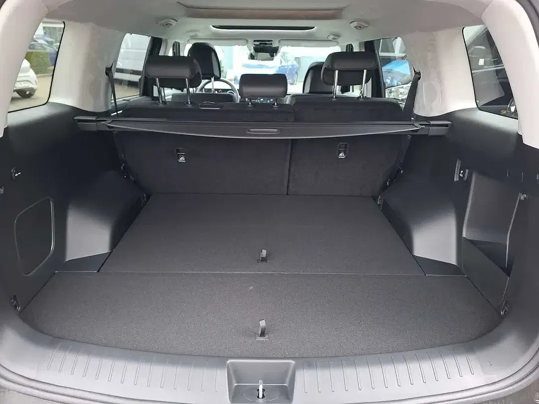 Hyundai SANTA FE - Thumbnail 13