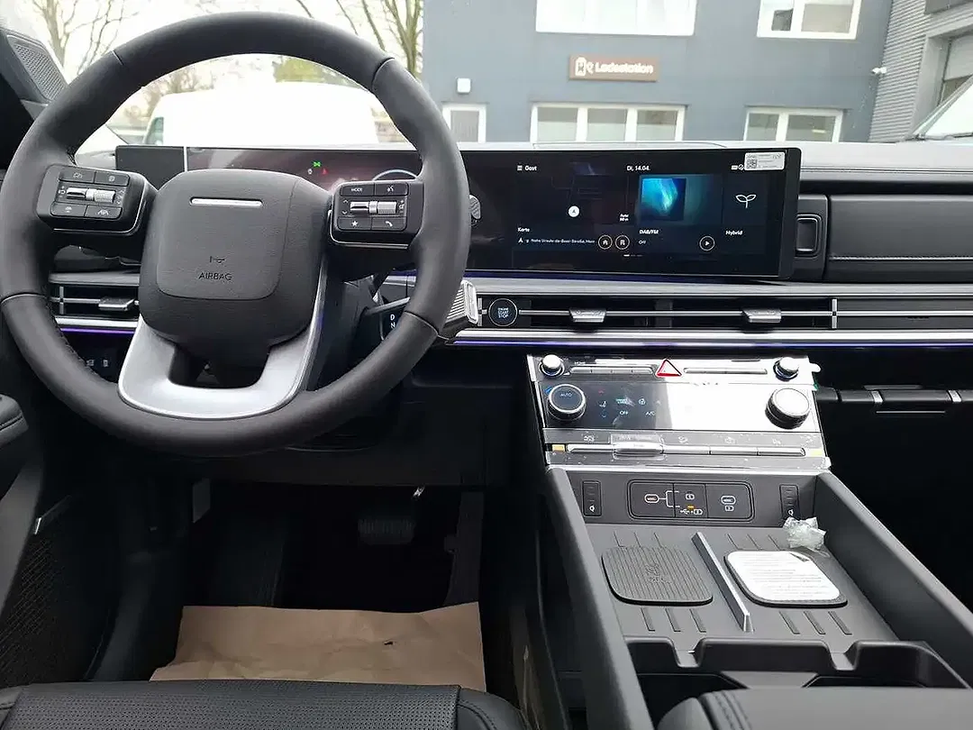 Hyundai SANTA FE - Thumbnail 8
