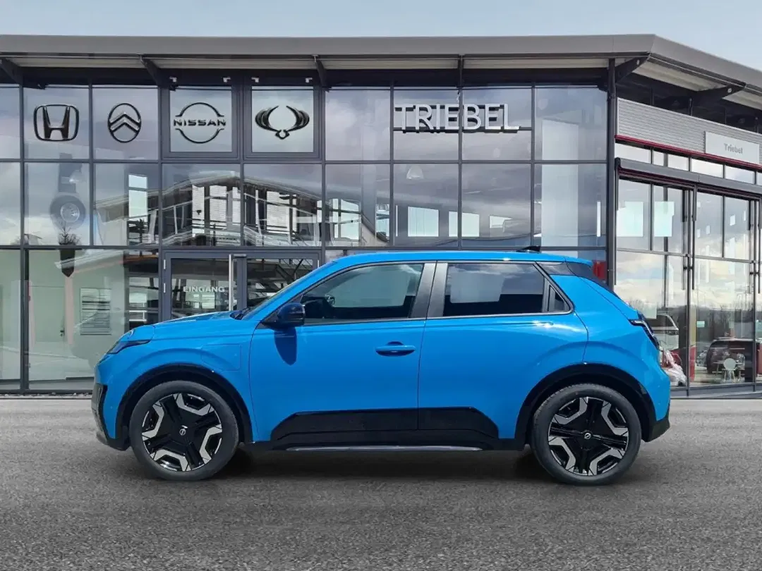 Nissan Micra - Thumbnail 3